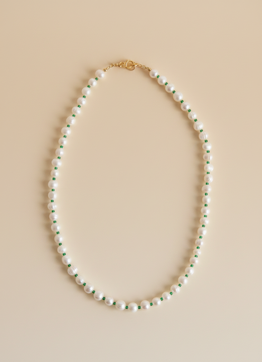 Collier perles eau douce Manoé, bijou artisanal suisse