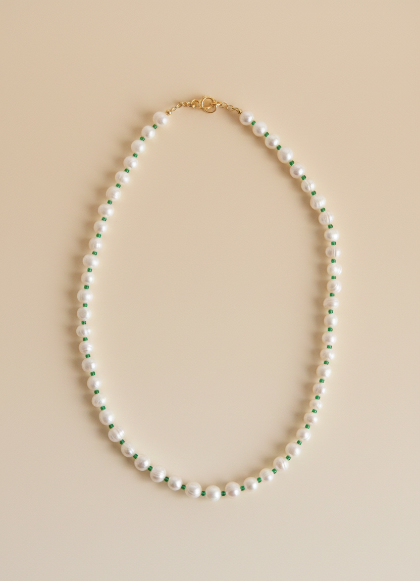 Collier perles eau douce Manoé, bijou artisanal suisse